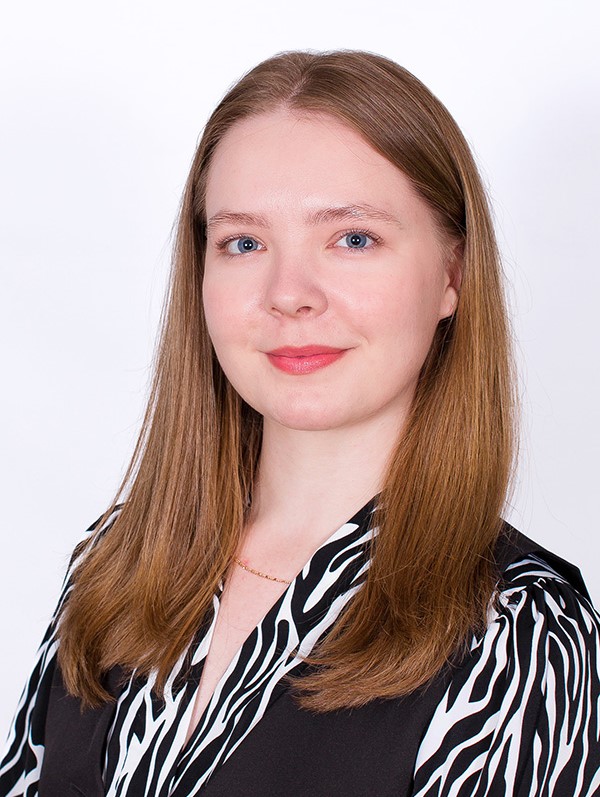 Амосова Яна Дмитриевна.